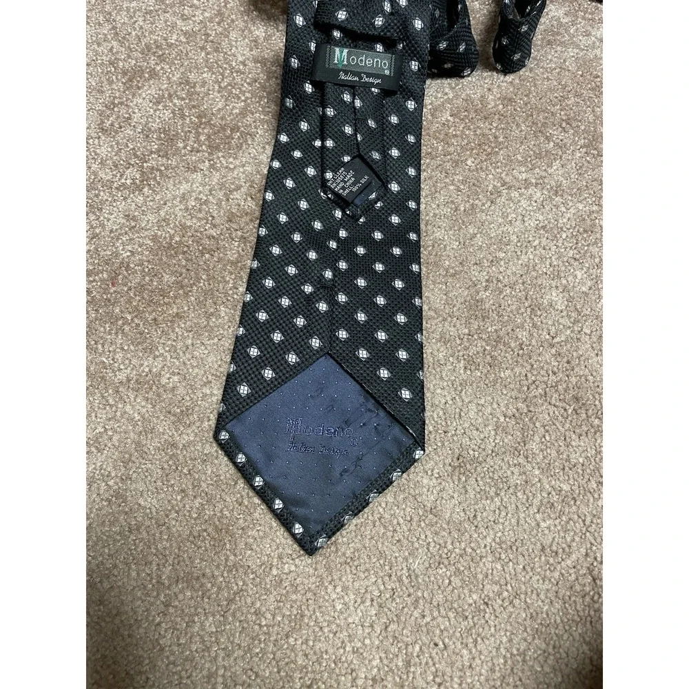 Modena modeno tie
